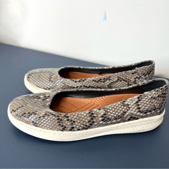 Baretraps Nadra Rebound Snakskin Python Print Women's Ballet Flats Size 5.5 - Picture 9 of 17